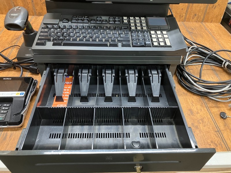 NCR Real POS 7616 w/ Monitor Keyboard Printer Scanner Card Reader Cash Drawer #3 gallery