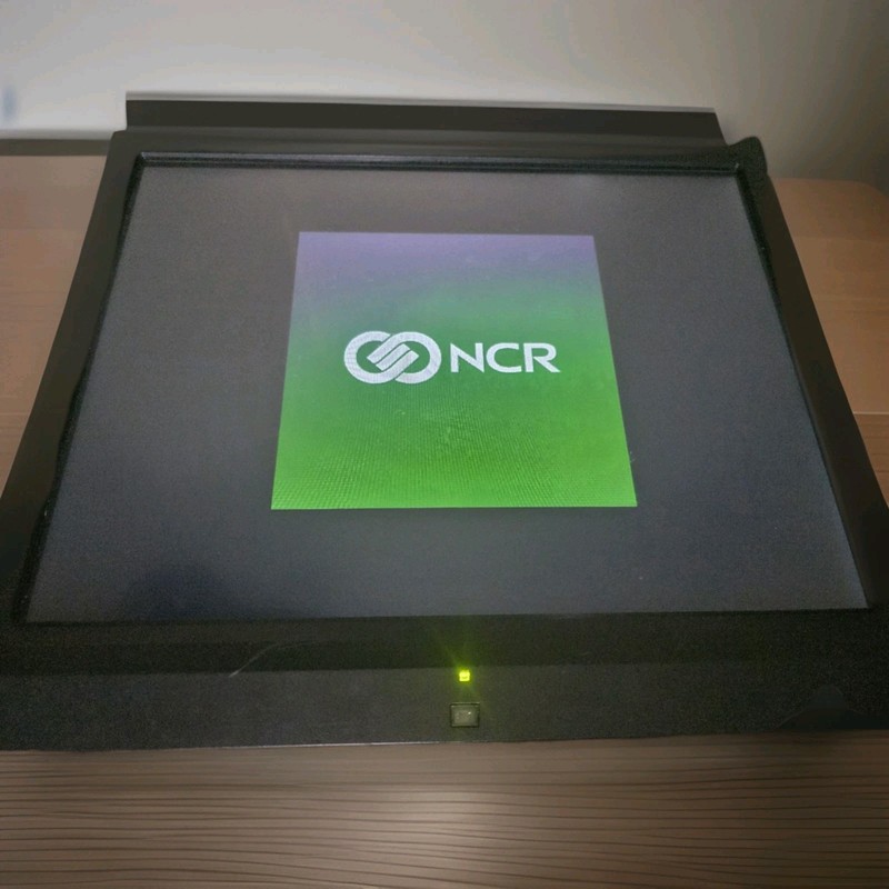 NCR RealPOS 72XRT POS 7616-1300-8801 Terminal W/Key & Card Rder No Hard Drive