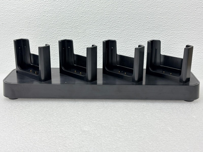Pre Owned | Elo E526176 / ELO-KIT-M51-4-DEVICE-CHARGER M51 4 Unit Device Charger gallery