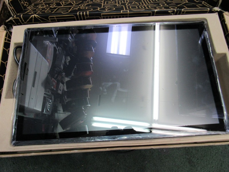 22" Toast Flex POS Kitchen Display Touch Screen Monitor w/ Wall Mount - TT500 gallery