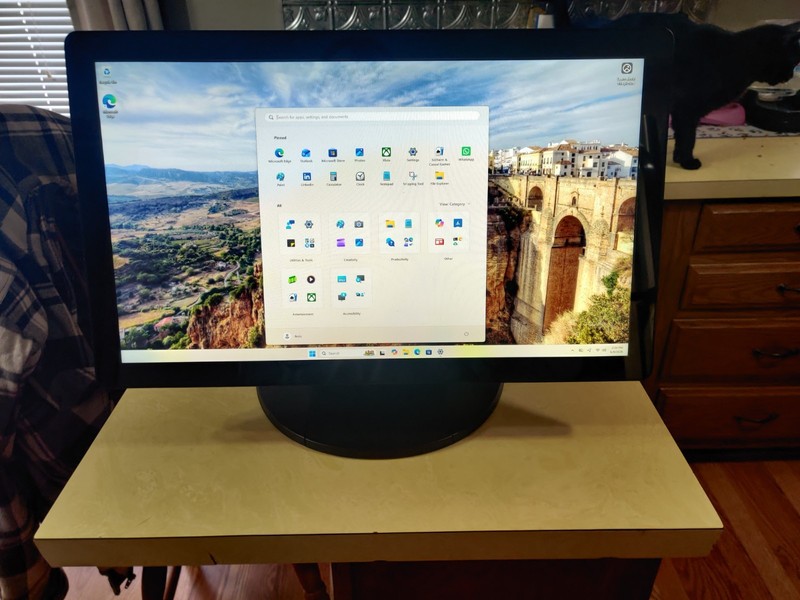 Elo 22" Touch I5 8500t 8gb 256gb SSD POS esy22i5-22ub-0-mt-zb-8g-1s-w1-64-bk gallery