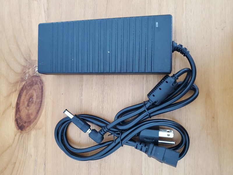 EloPOS 15" E931896 AiO POS Computer - Win10 / Core i3 / 4GB RAM / 128GB M.2 SSD gallery