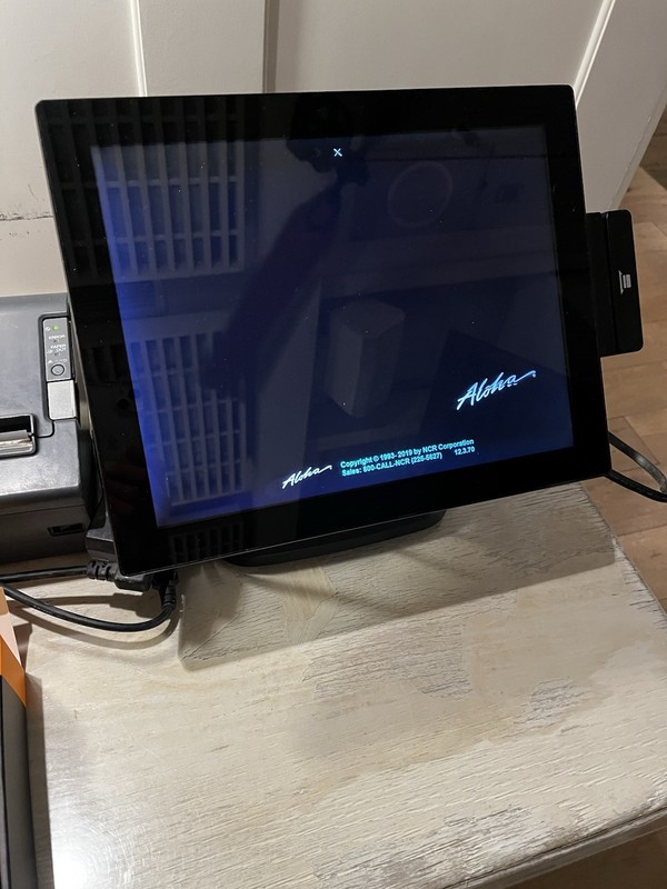 Hisense POS Terminal HK570EII – 4gb 240gb SSD Win 10 Pro – ALOHA