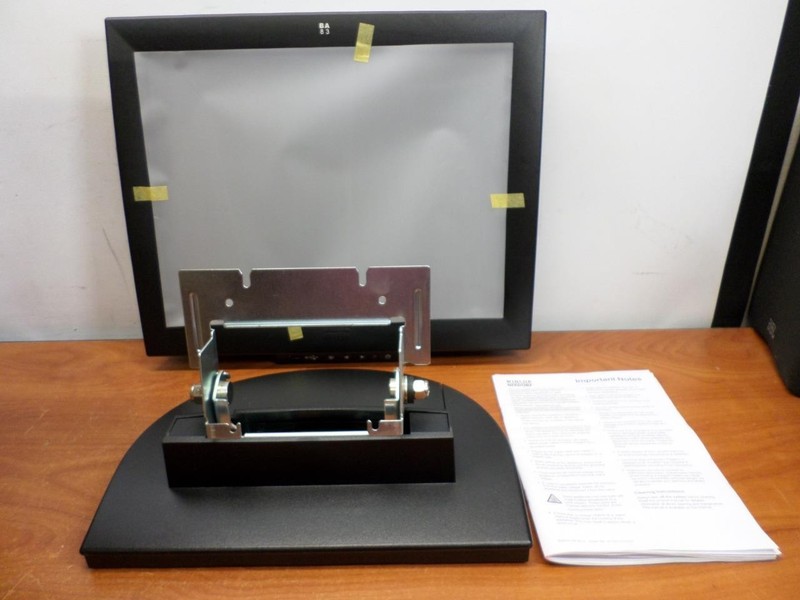 Wincor Beetle M-II Plus w/ Wincor Nixdorf BA83 15″ Monitor and Stand