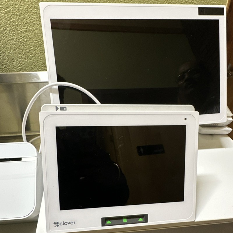 Clover POS System with Cash Drawer, Touchscreen Terminal, Receipt Printer gallery