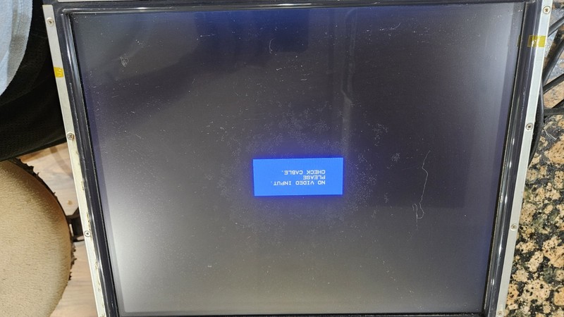 Elo Touch Solutions 17" et1739L-8cwa-3-npb-ge012584 Vending Machine Touchscreen gallery