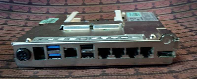 Aures SANGO-MB-I5-6200U No Hard Drive gallery