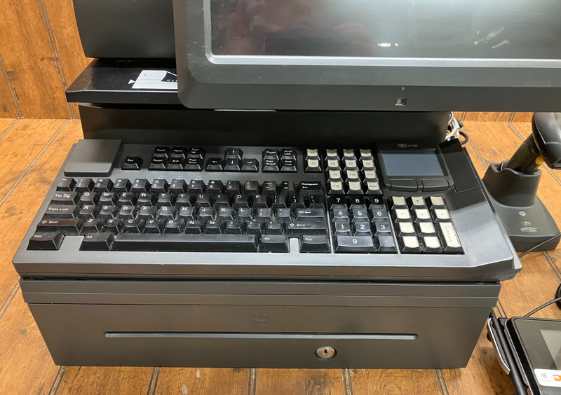 NCR Real POS 7616 w/ Monitor Keyboard Printer Scanner Card Reader Cash Drawer gallery