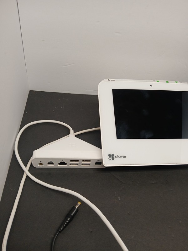 Clover POS System Terminal with Touchscreen Hub & Connected Peripheral gallery