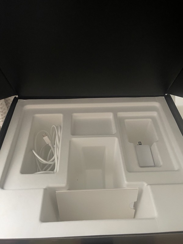 SumUp Retail POS System Terminal White with Stand and Accessories for Retail gallery