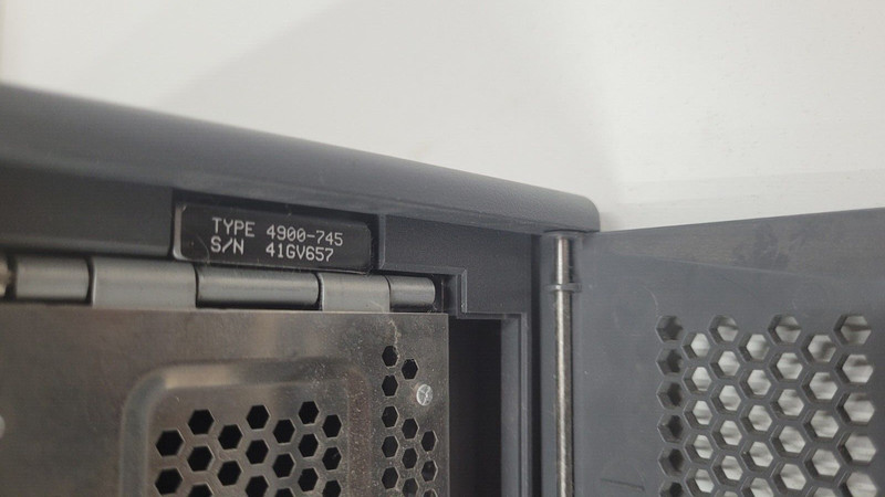 IBM Toshiba 4900-745 POS terminal Celeron T3100 1.9GHZ 4Gb RAM gallery