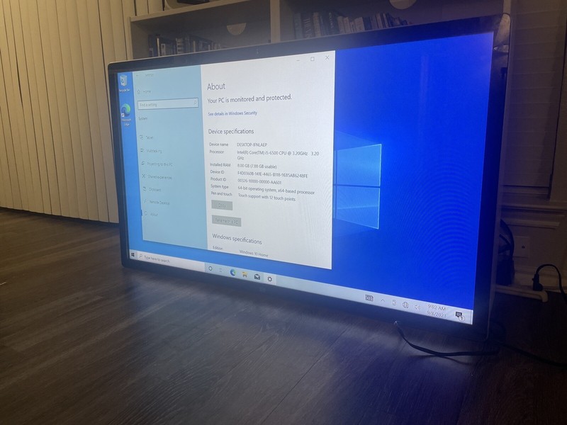 Very Powerful 55 Inch ELO Computer which can be used In an Office gallery