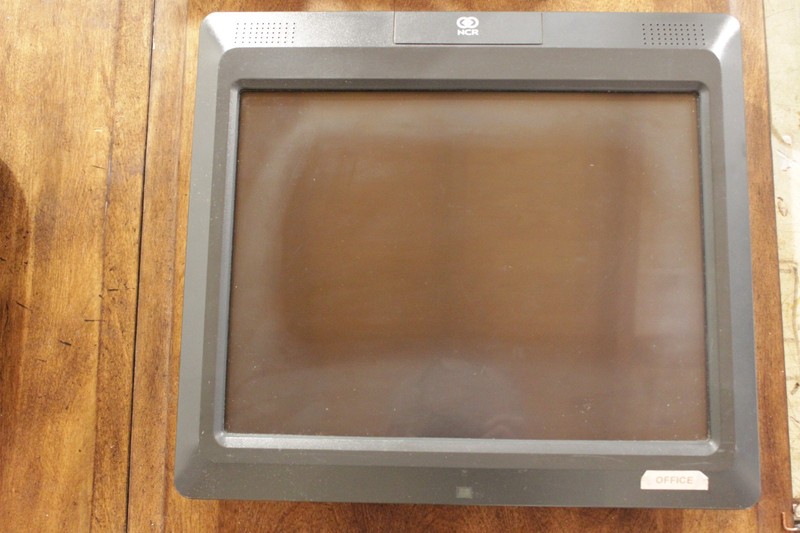 Box D NCR POS 5965-1014-9090 15″ TOUCHSCREEN MONITOR USED