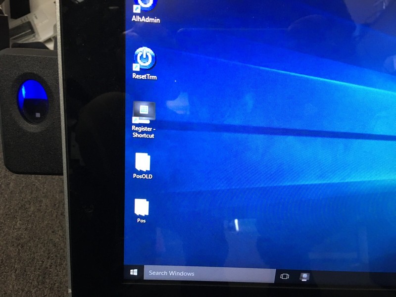 NCR 7761-8450-0000 TouchScreen POS System with thumb and card reader 30 day wty gallery