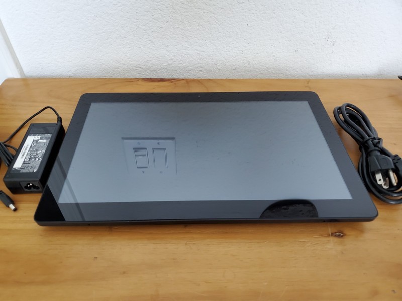 ELO 15" I-Series 5.0 AiO Android 14 Touchscreen Tablet Computer - E540294 gallery