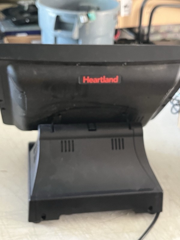 PioneerPos/Heartland All-In-One 15" LED 8GB RAM 64GB Hdd Pent-2.3Ghz Win10 Pro gallery