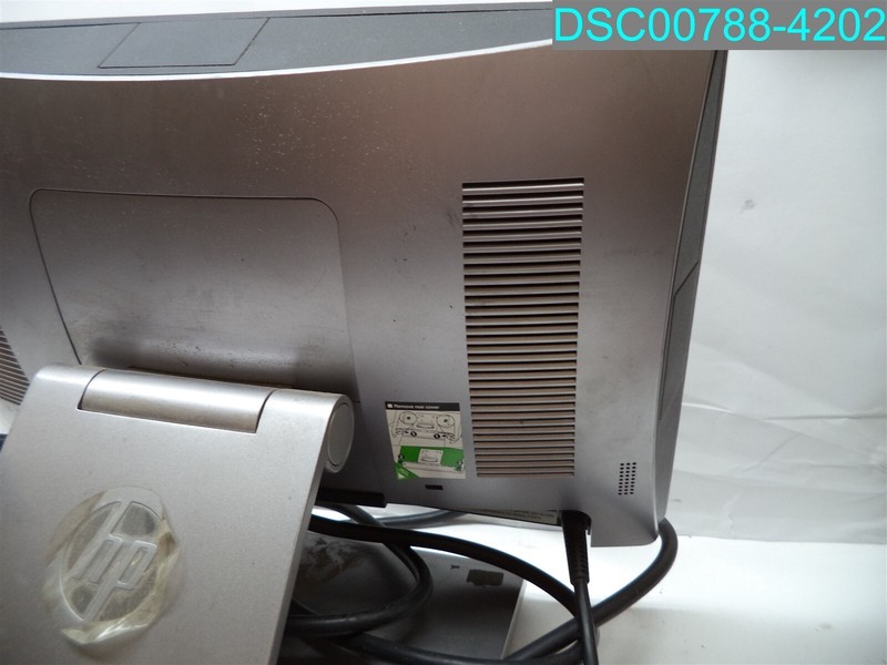 Used Item HP RP9 G1 Retail System 9015 TPC-W022-R gallery
