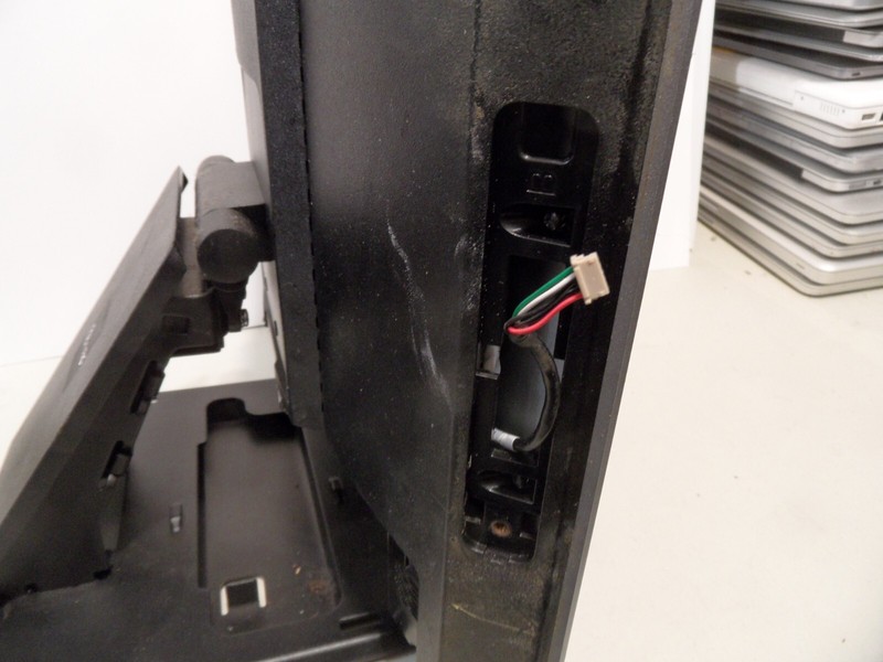 NCR Radiant P1535 7761-3012-8800 Terminal POSREADY 7 For Parts No Power *READ* gallery