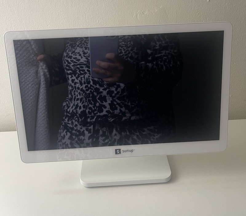 SumUp Retail POS System Terminal White with Stand and Accessories for Retail gallery