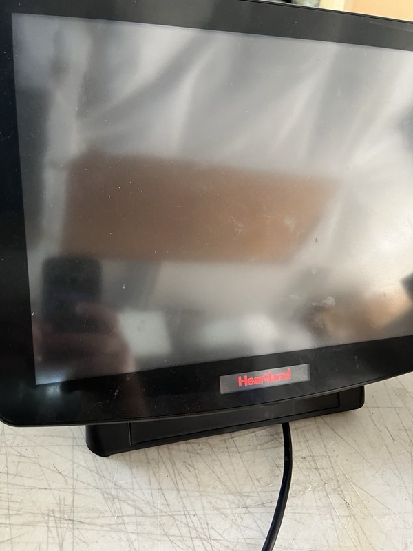 PioneerPos/Heartland All-In-One 15" LED 8GB RAM 64GB Hdd Pent-2.3Ghz Win10 Pro gallery