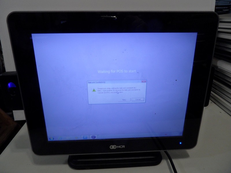 NCR Radiant P1535 7761-3012-8800 Terminal POSREADY 7 For Parts - Turned On gallery