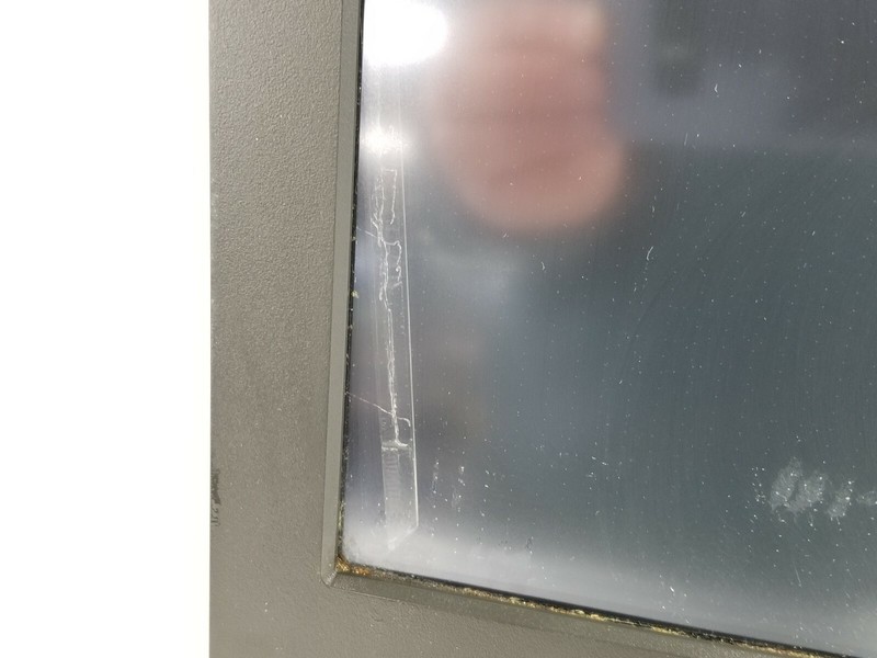 NCR P1230-0032-BA Intel Atom D2560 2GHz 4GB RAM Crack in Screen No AC Adapter. gallery