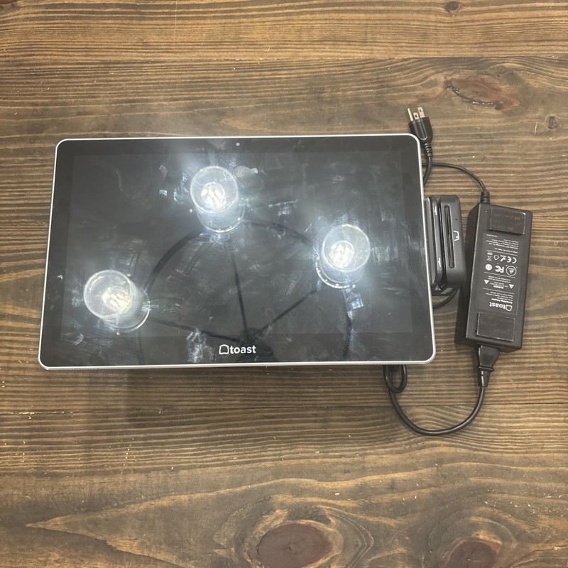 Toast Flex TT200 POS System Single Display w/Stand And Card Reader Power Bank