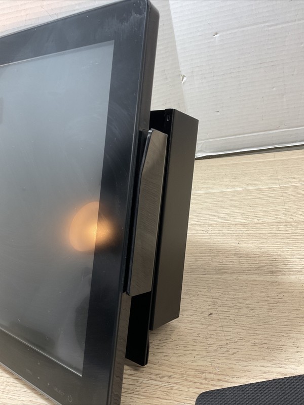 ELO ET1523L-8UWA-1-BL-MT-ZB-G TOUCHSCREEN MONITOR/MAR914 gallery