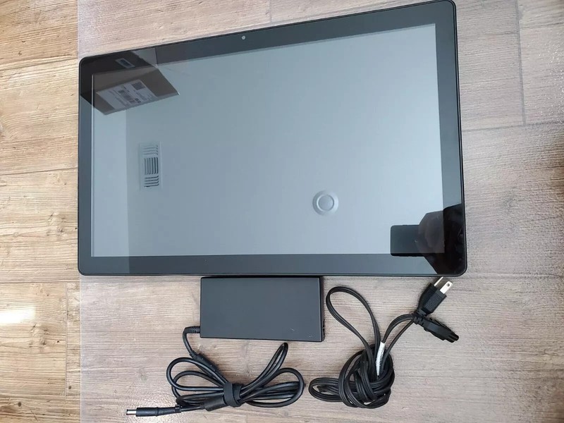 ELO ESY22i5 Touch Screen AiO POS Computer – i5 / 4GB DDR4/128GB SSD/Wi-Fi/Win 10