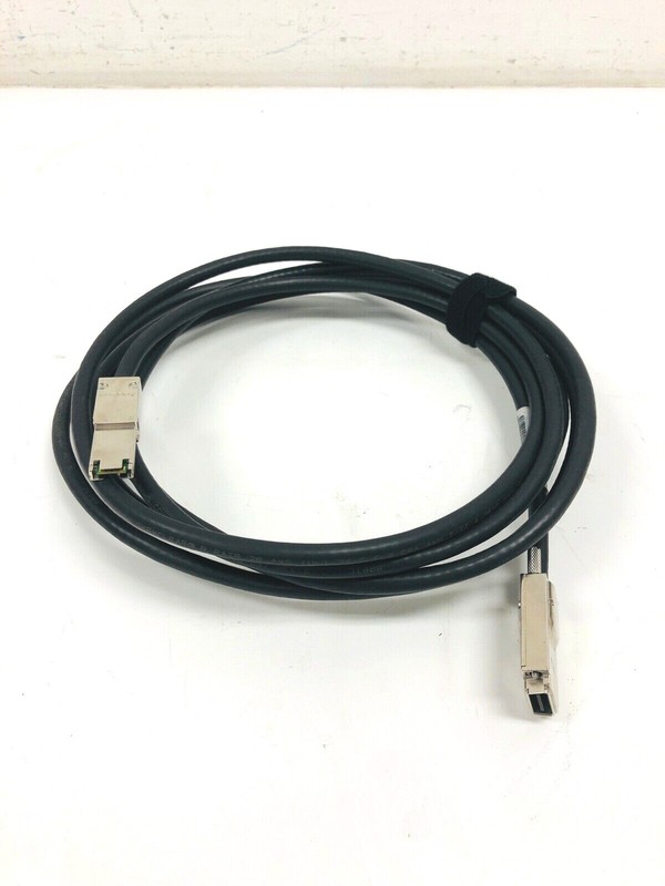 26 Pin Mini SAS (SFF-8088) to 4X SAS (SFF-8470) 12'Cord CN-0HR384-48570-91L-0078