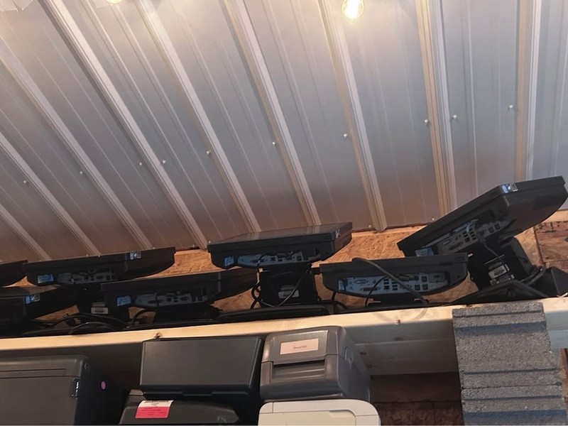 20 RP7 Retail Point of sale System 7800 4GB RAM NO HD Local pickup gallery