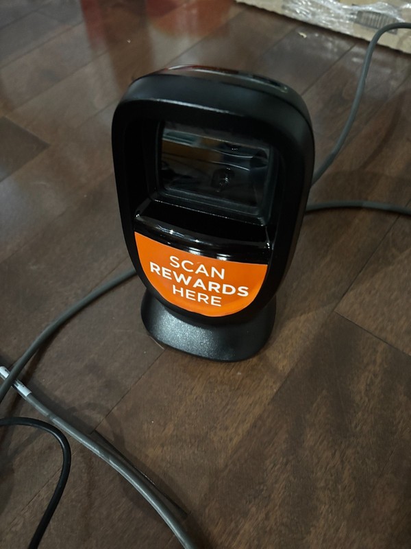 Toast POS System: 2 Touchscreen terminals, 1 card reader, 1 printer, 1 scanner gallery