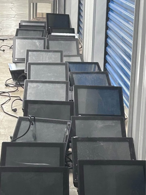 20 RP7 Retail Point of sale System 7800 4GB RAM NO HD Local pickup gallery