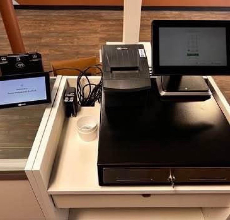 NCR Silver 7746 POS Bundle w/ Touchscreen Terminal, Cash Drawer & Card Reader