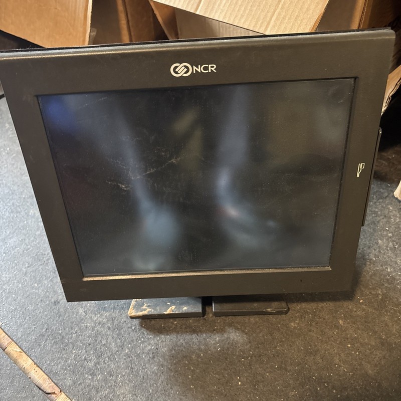NCR 7754 POS Touchscreen Terminal Computer w/ Card Reader w/ Stand