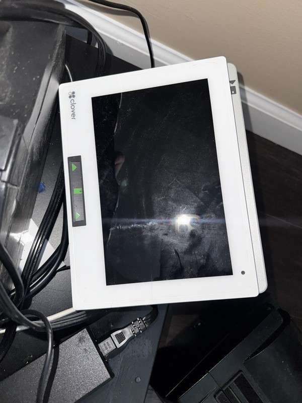 Clover POS System with Star TSP100III Printer and Cash Drawer gallery