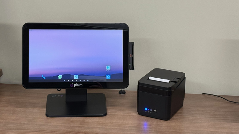 Plum POS Terminal PPOSW-15.6, 4GB Ram, Wifi, BT, MSR, Webcam
