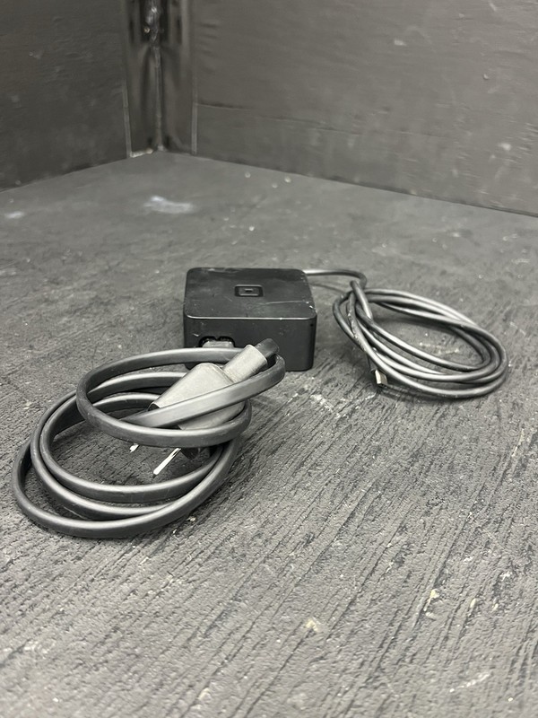 Square Stand 2nd Gen Point of Sale Stand SPG1-01 Lighting Connector - w/ Cables gallery