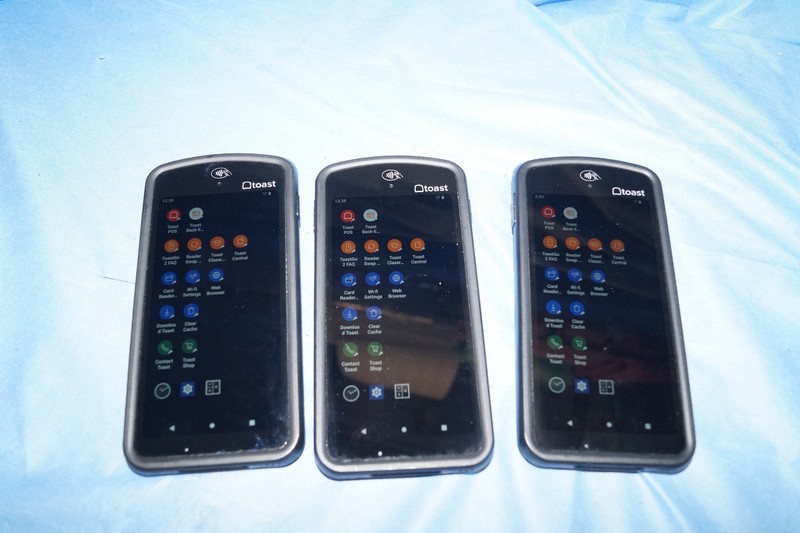 Toast TG200 Handheld Tablet Mobile Point of Sale POS Powers On UNTESTED gallery