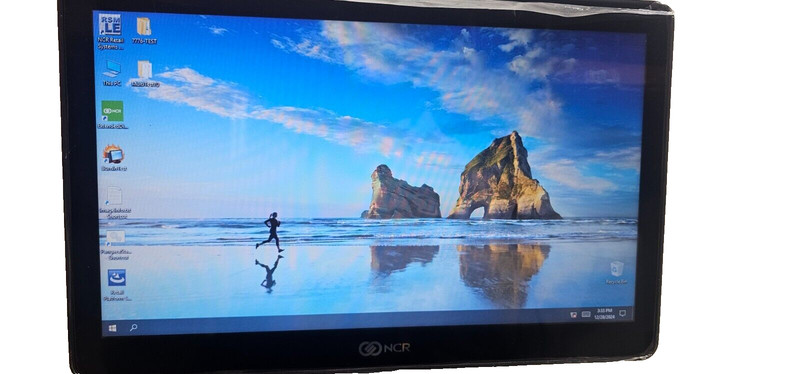 New NCR CX3 15.6″ POS Touchscreen System, Dual Core, 8GB/120GB,W10 – READ!