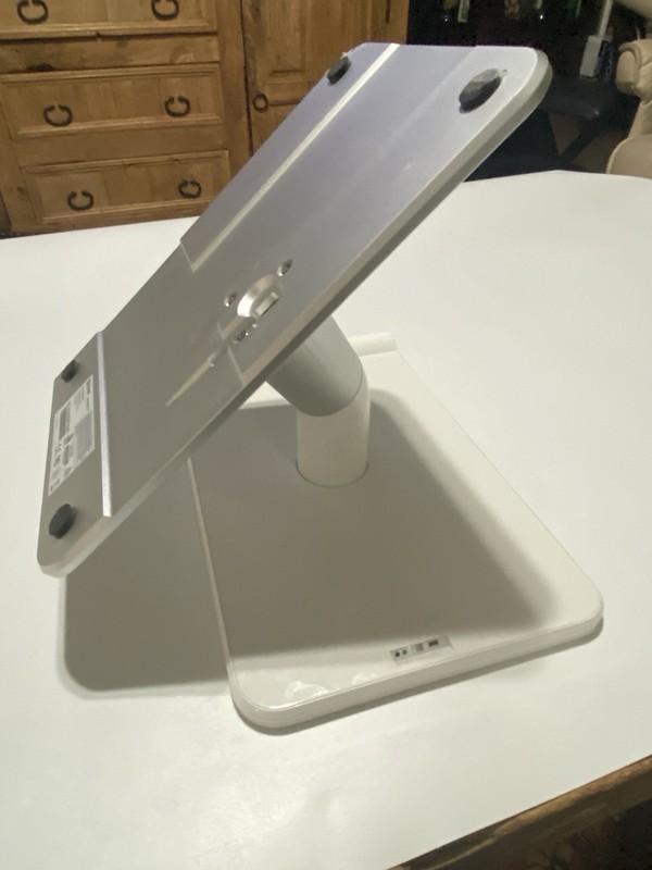 Clover Station 1.0 Model C100 POS Tablet Touchscreen Terminal For Parts ONLY gallery