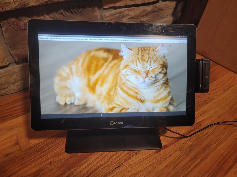 Toast 15″ POS Touchscreen Terminal Monitor w/CC Reader & Stand Elo-13-15Std