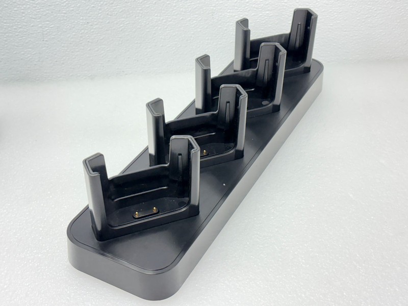 Pre Owned | Elo E526176 / ELO-KIT-M51-4-DEVICE-CHARGER M51 4 Unit Device Charger gallery