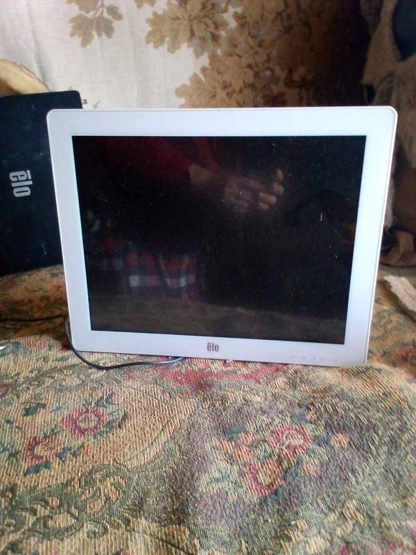ELO POS System W/ Touch Screen, Hand Scanner, Key Pad & 12/24 Volt Power Supply gallery