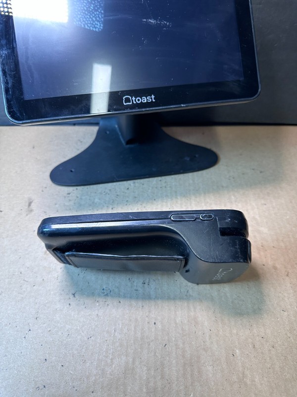 Toast GO 1 Handheld POS Black w/o any accessories Plus Scer gallery