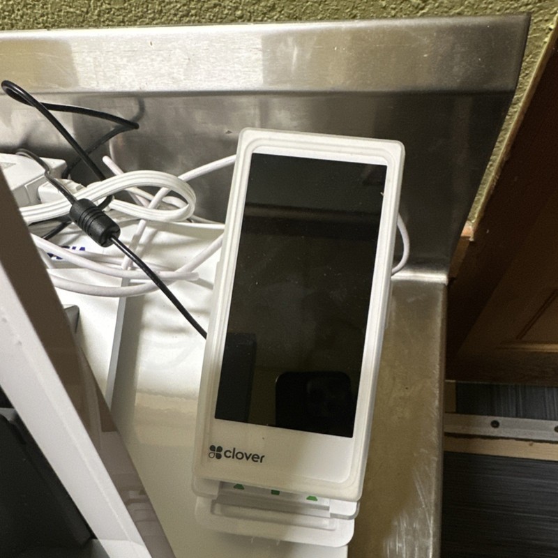 Clover POS System with Cash Drawer, Touchscreen Terminal, Receipt Printer gallery
